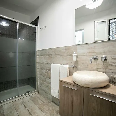 Enjoy-no Ordinary Flat *
