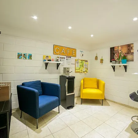 Enjoy-no Ordinary Flat Apartment